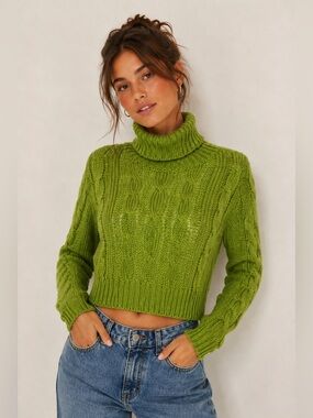 Beige Botany Green Cable knit Turtleneck Crop Lightweight Sweater Size Small